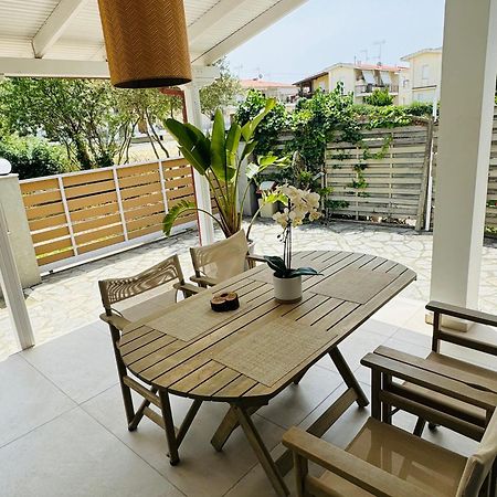 Central Luxury Apartment In Paralia Ofryniou Ofrínion 外观 照片