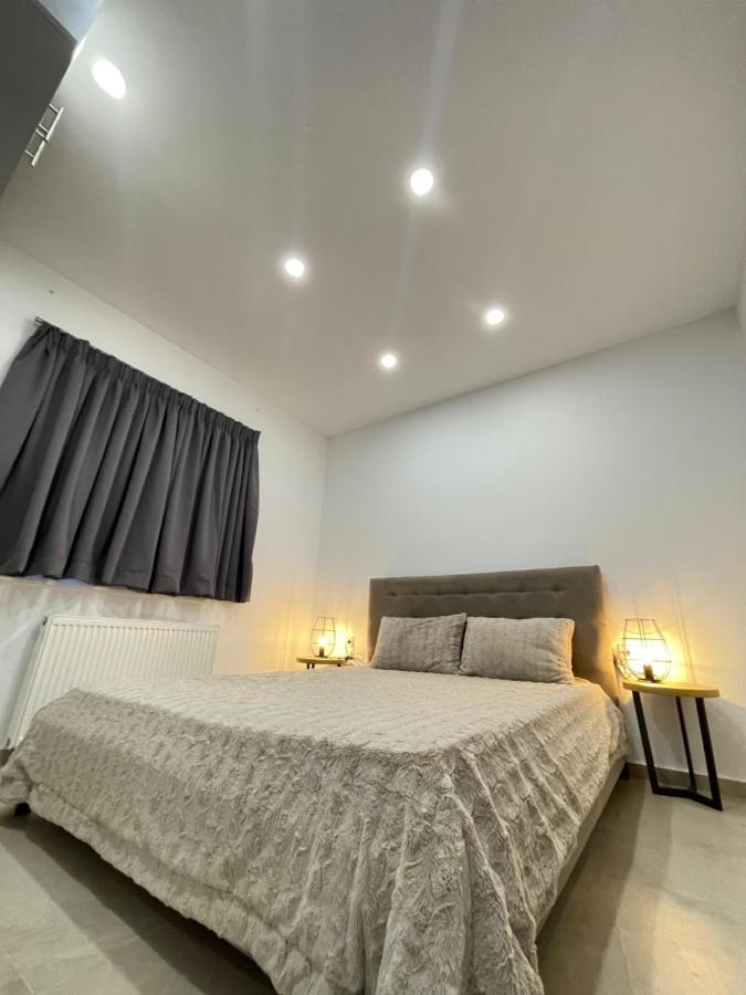 Central Luxury Apartment In Paralia Ofryniou Ofrínion 外观 照片