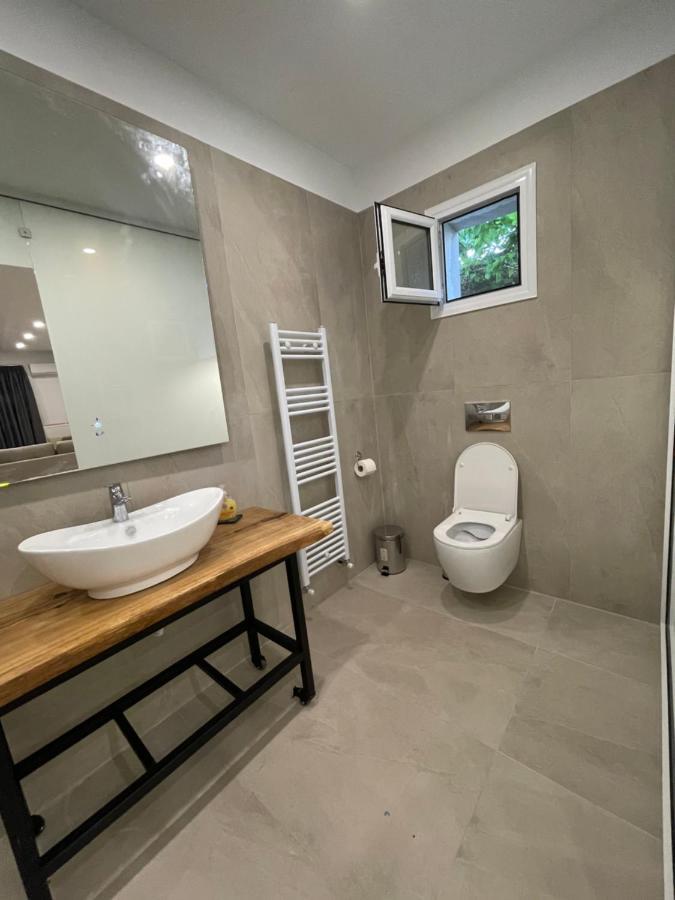 Central Luxury Apartment In Paralia Ofryniou Ofrínion 外观 照片
