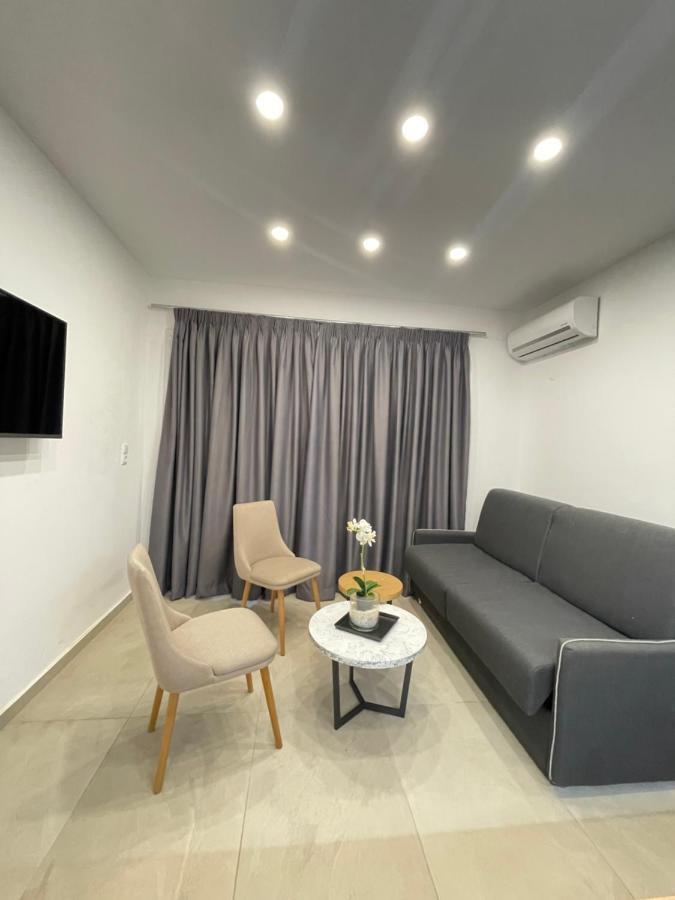 Central Luxury Apartment In Paralia Ofryniou Ofrínion 外观 照片