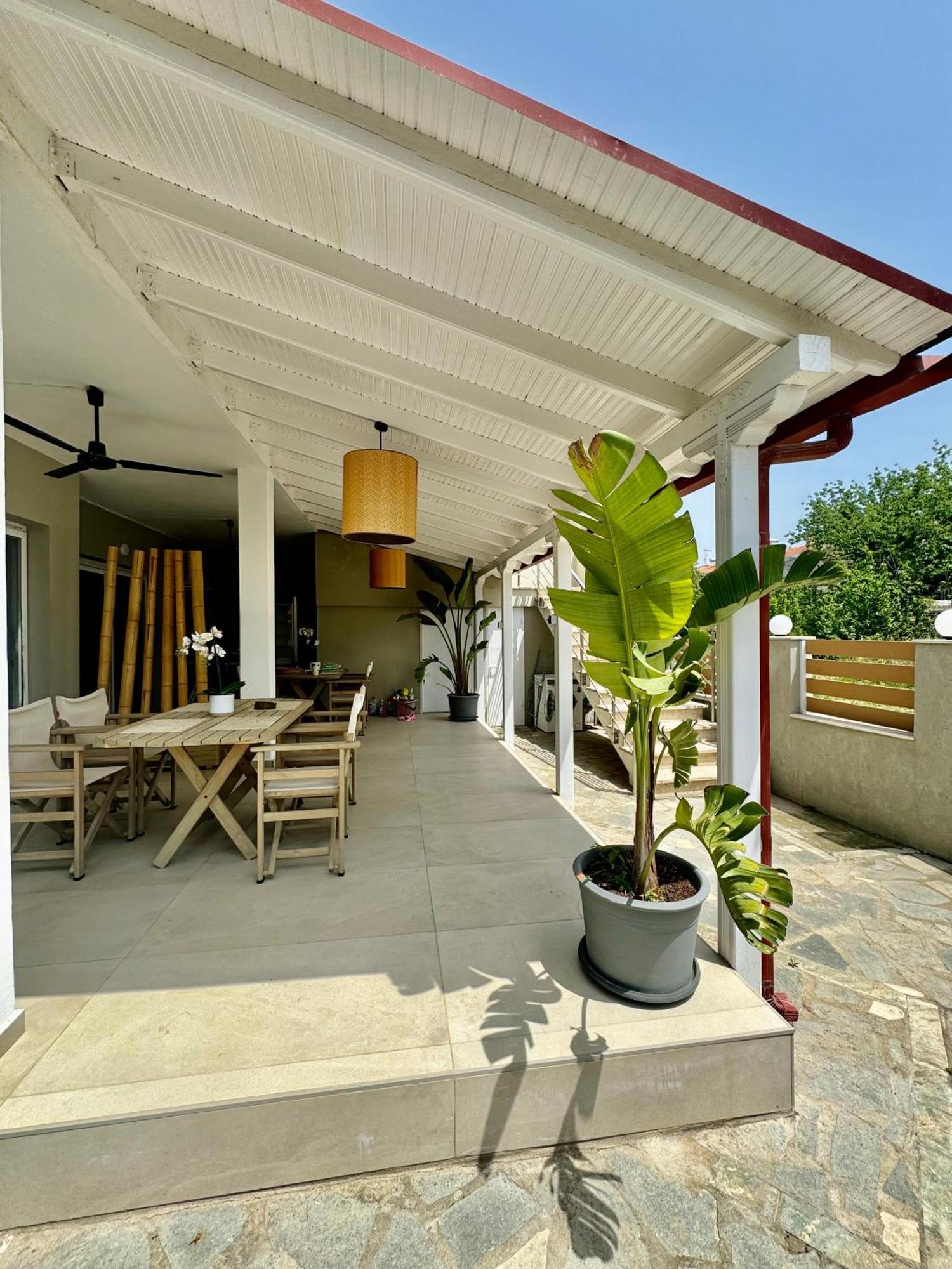 Central Luxury Apartment In Paralia Ofryniou Ofrínion 外观 照片